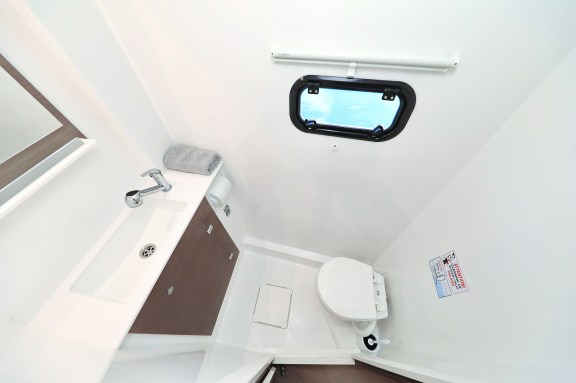 Image of Salty Dragon yacht #31