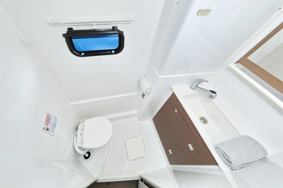 Image of Salty Dragon yacht #30