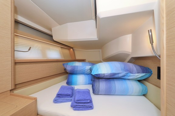 Image of Nausicaa II yacht #32