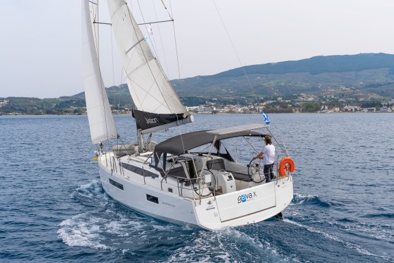 Image of Geva X yacht #4