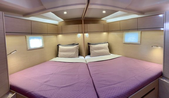 Image of Artemis yacht #23