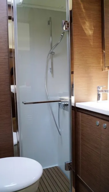 Image of Blue Velvet yacht #18