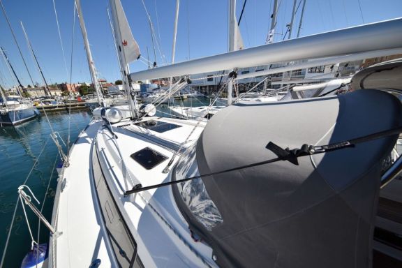 Image of Nixie yacht #6