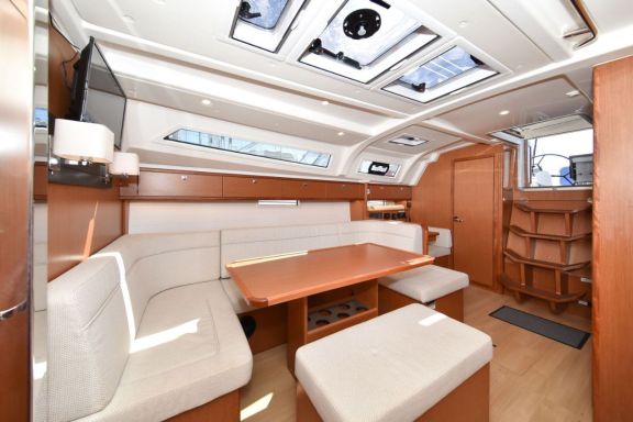 Image of Nixie yacht #24