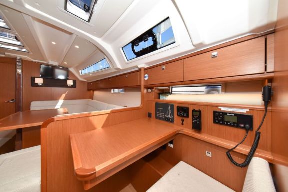 Image of Nixie yacht #26