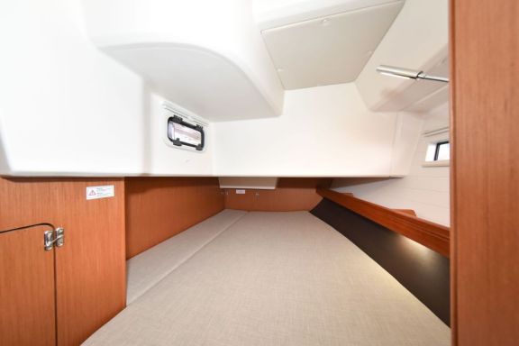 Image of Nixie yacht #35