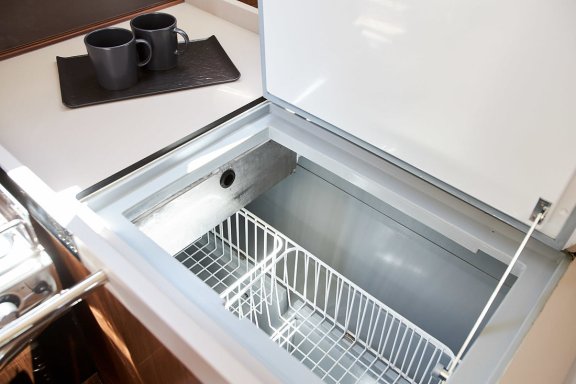 Image of Ema III yacht #12