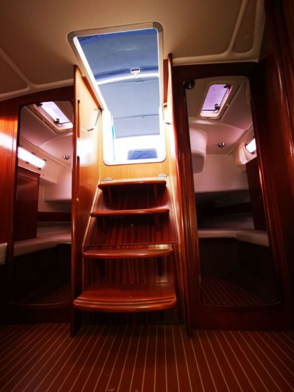 Image of Gin yacht #4