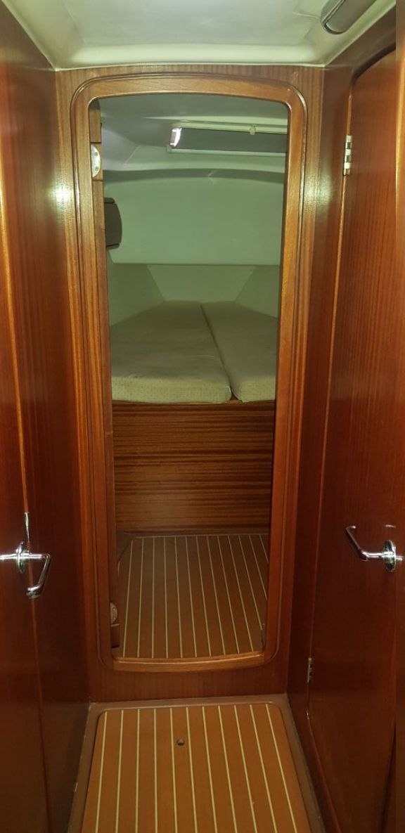 Image of Gin yacht #7