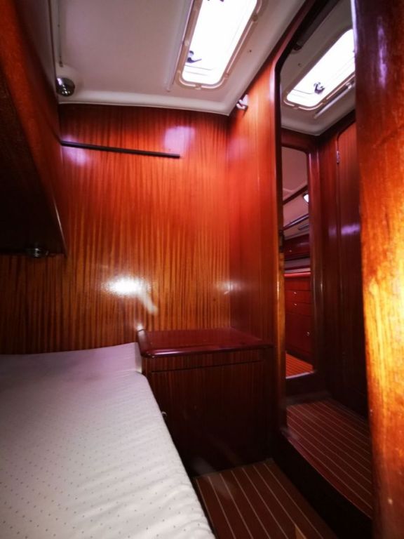 Image of Gin yacht #5