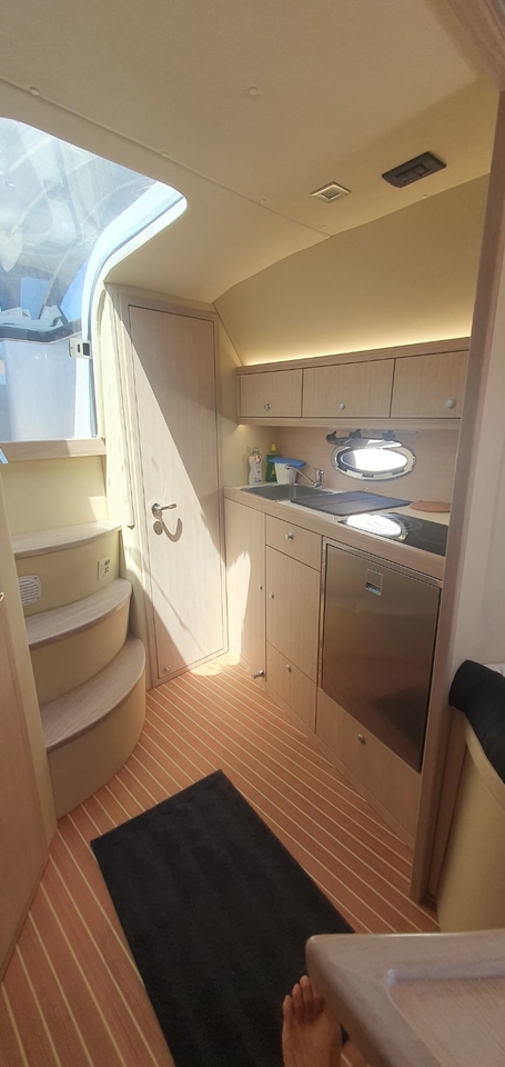 Image of Aero yacht #9