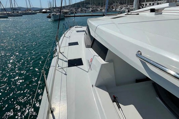 Image of Barramundi III yacht #6