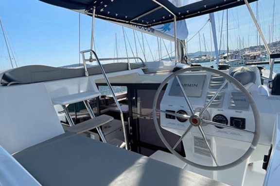Image of Barramundi III yacht #12
