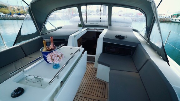 Image of Aeolian Melody yacht #6