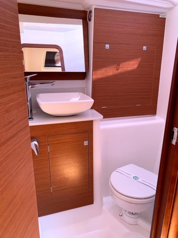 Image of Adventure Planet yacht #9