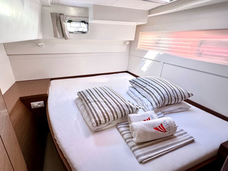 Image of Chingi Lingy yacht #13