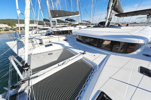 Image of Sea Ya yacht #8