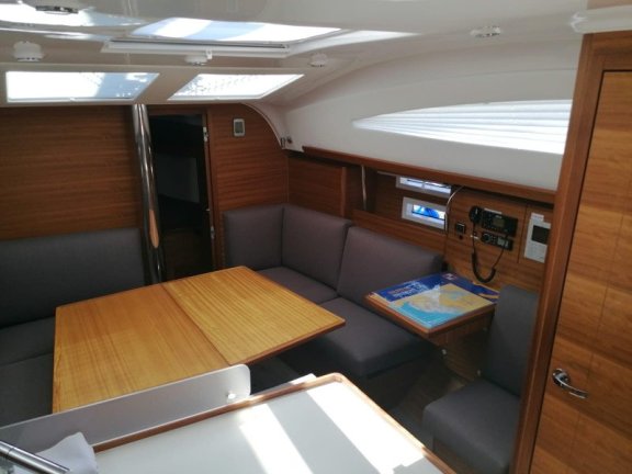 Image of Top Secret yacht #8