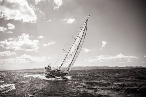 Image of Queen Axiera (crewed) yacht #7