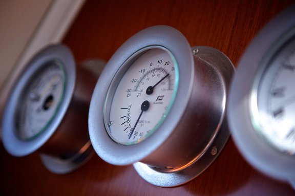 Image of Queen Axiera (crewed) yacht #16