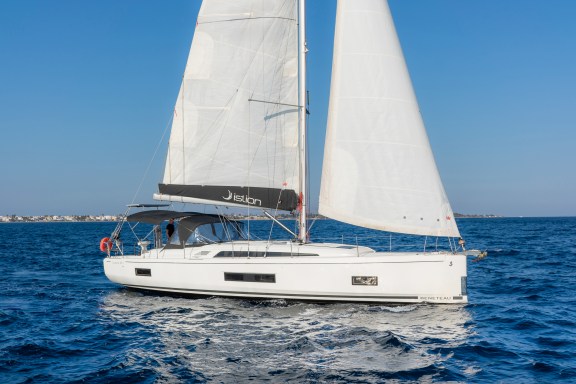 Image of Rebekka Blue yacht #12