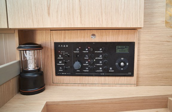 Image of White Beauty yacht #8