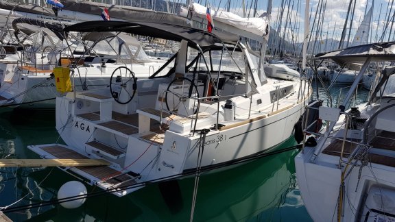 Image of Aga yacht #5