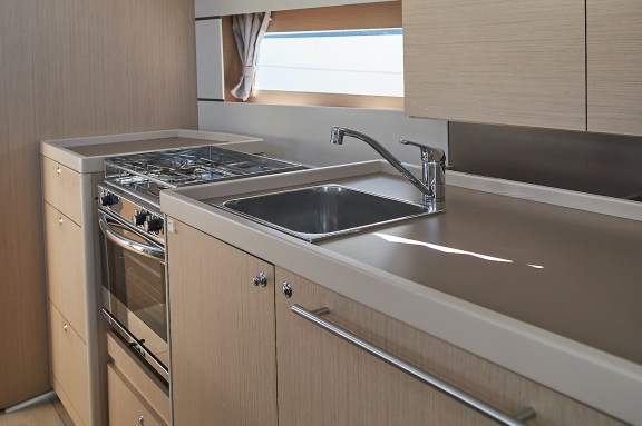 Image of La Rose yacht #8