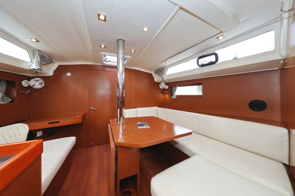 Image of Dream Course yacht #15