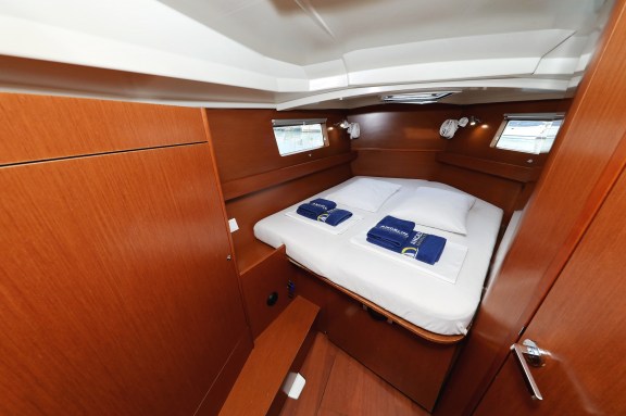 Image of Dream Course yacht #29