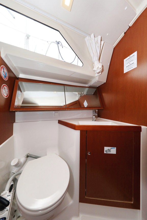 Image of Dream Course yacht #34