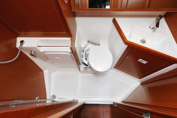 Image of Dream Course yacht #32