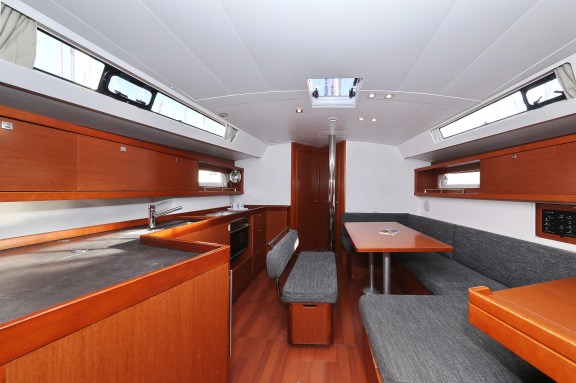 Image of Melanie yacht #13