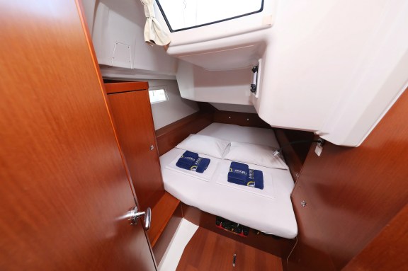 Image of Melanie yacht #24