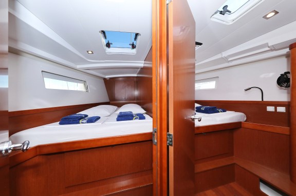 Image of Melanie yacht #28