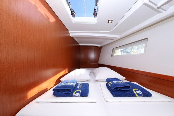 Image of Melanie yacht #32