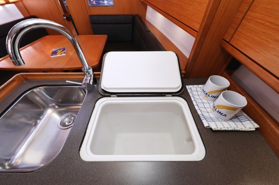 Image of Dolce Vita yacht #38