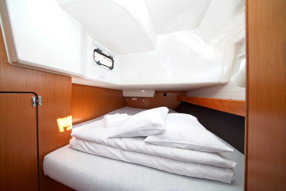 Image of MH 66 yacht #9