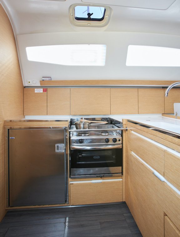 Image of California yacht #10