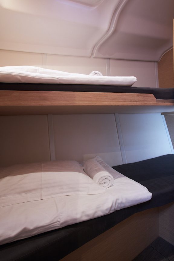 Image of California yacht #16