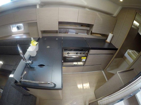 Image of Podatok Too yacht #14