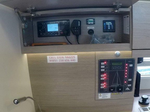 Image of Podatok Too yacht #16