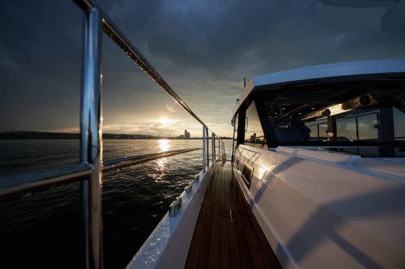 Image of Maya Bay 3 yacht #9