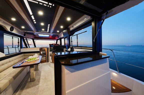 Image of Maya Bay 3 yacht #12