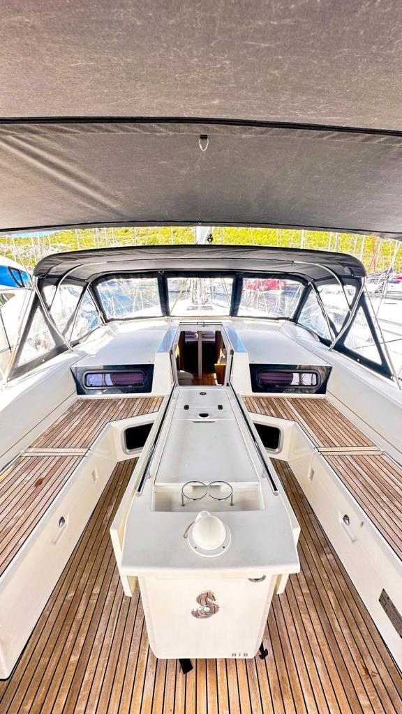 Image of Full Moon yacht #7