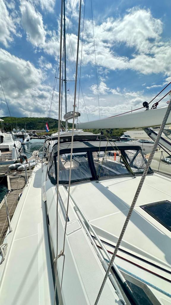 Image of Full Moon yacht #10