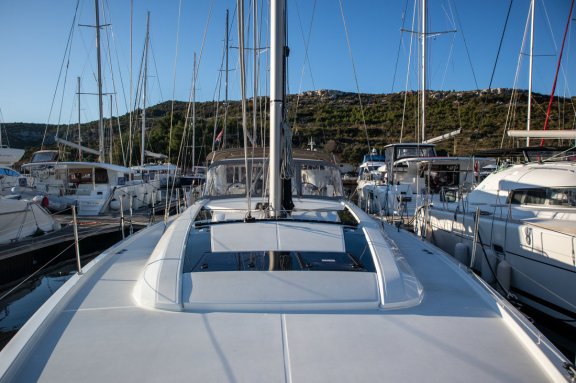 Image of Full Moon yacht #9