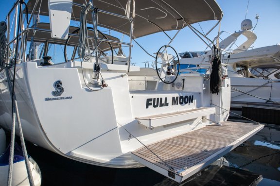 Image of Full Moon yacht #2