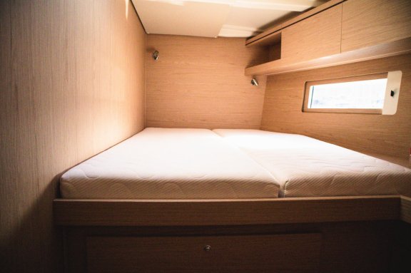 Image of Full Moon yacht #26