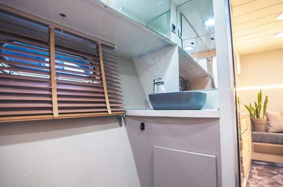 Image of 10097 yacht #24